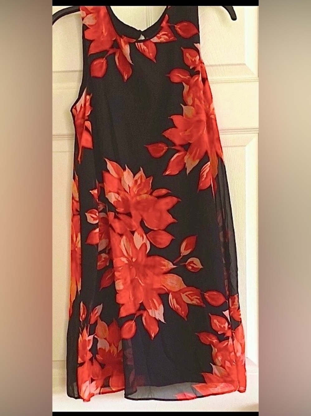 Jessica Howard Shear w/attached slip, Black and Red Floral SleevelessSize 12. EC